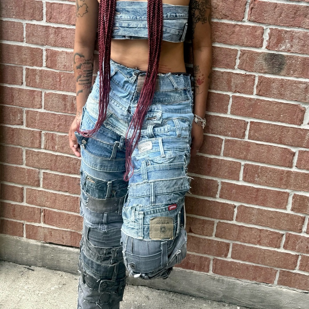 Strap Denim Jeans - Picture 2 of 3